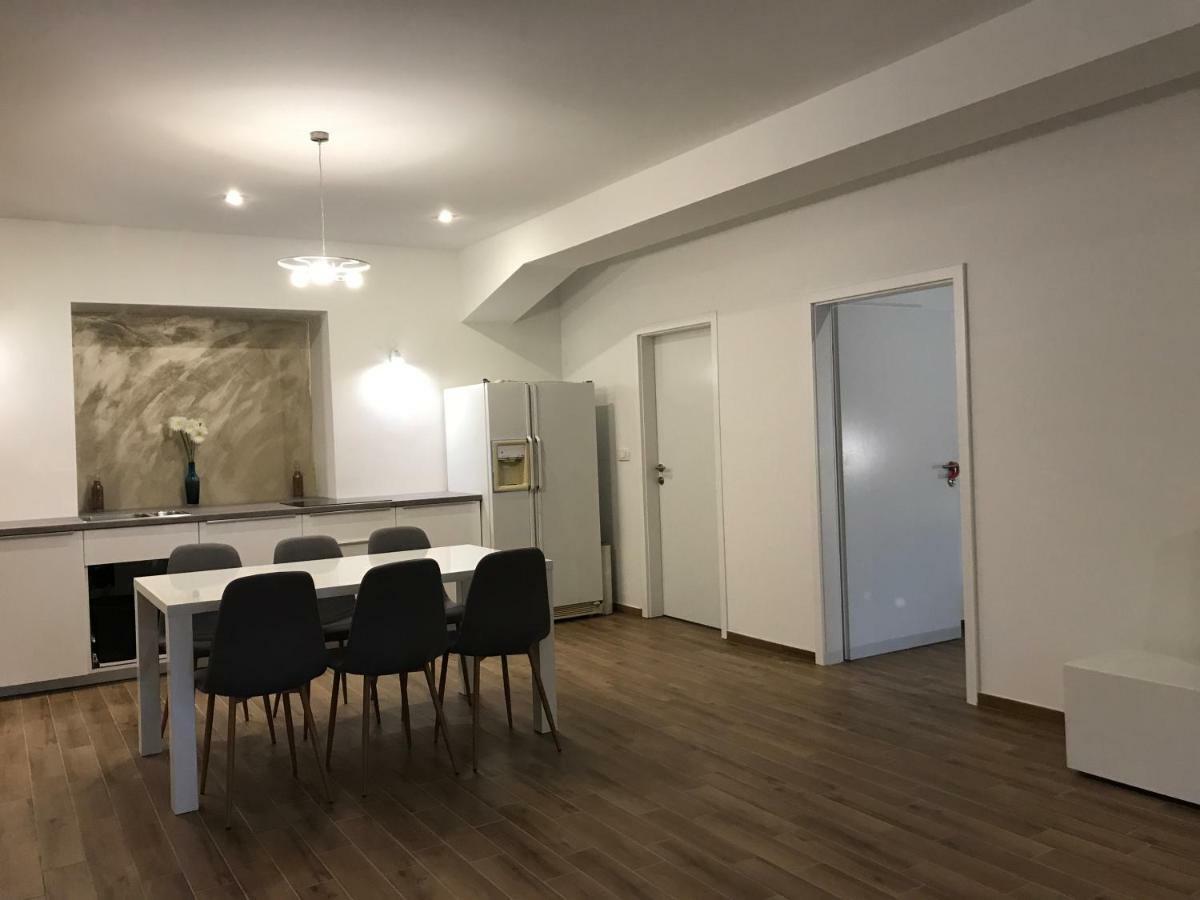 Jure Apartment In リュブリャナ エクステリア 写真