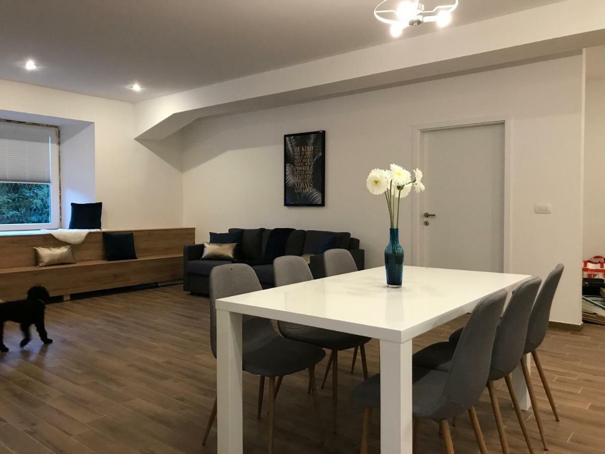 Jure Apartment In リュブリャナ エクステリア 写真